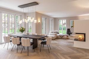 Composition und Retusche Sebastian Valentin
Foto Anja Tischler