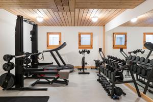 Zu Hause fit bleiben, im hauseigenen Fitnessstudio.