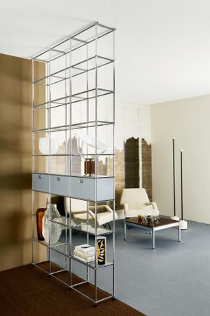 Meuble USM - Séparation entre deux pièces.