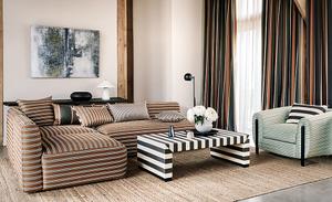 Textilien, Stoffe, Tapeten und Kissen von Romo